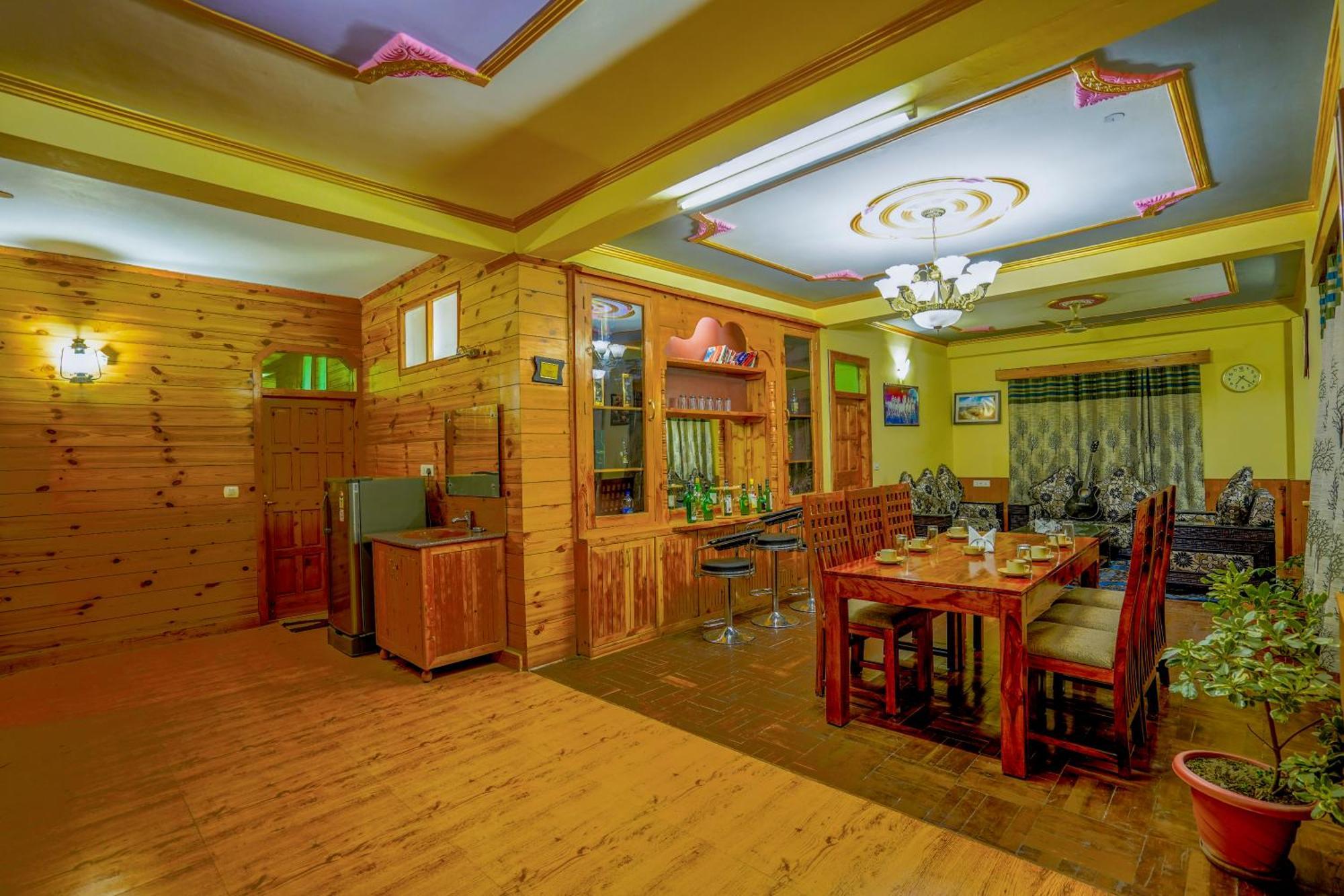 Woods Villa Cottage, Manali Экстерьер фото