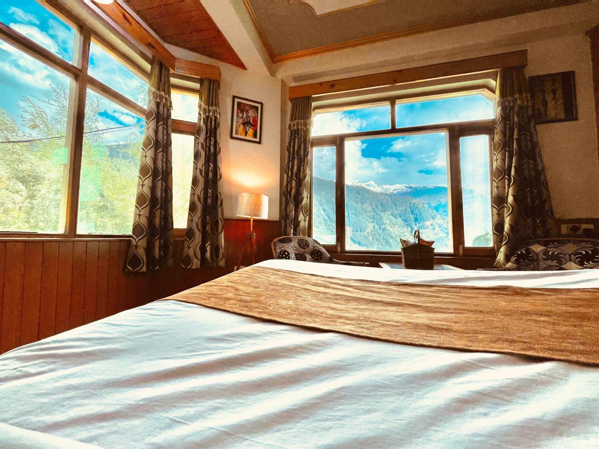 Woods Villa Cottage, Manali Экстерьер фото