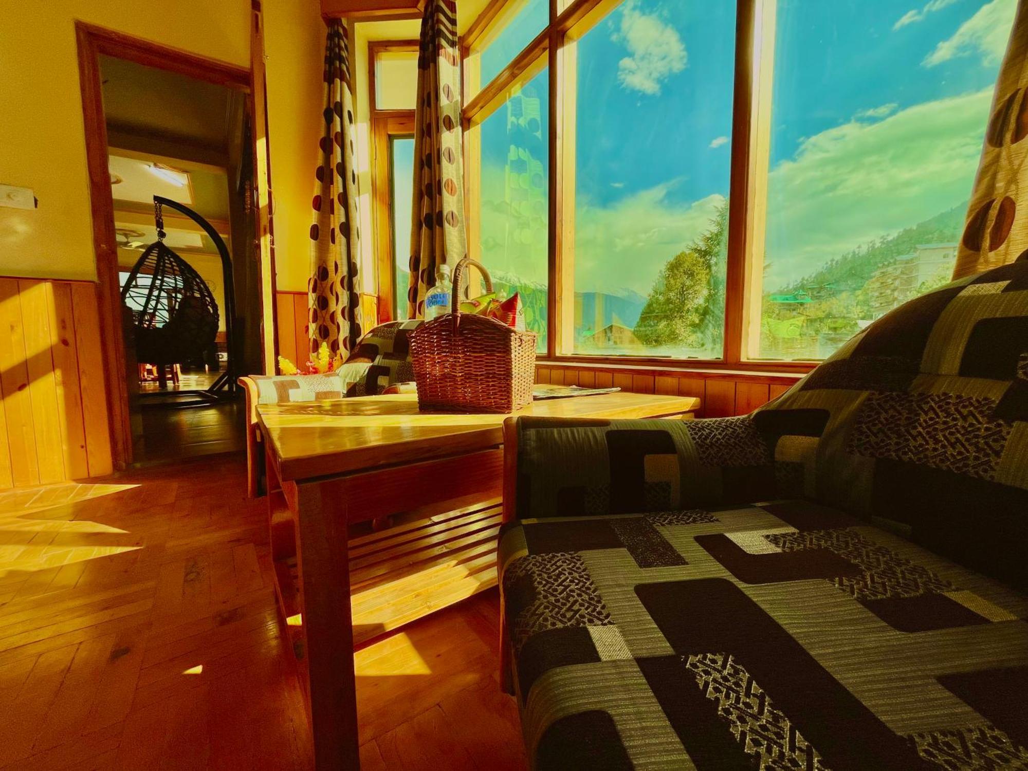 Woods Villa Cottage, Manali Экстерьер фото