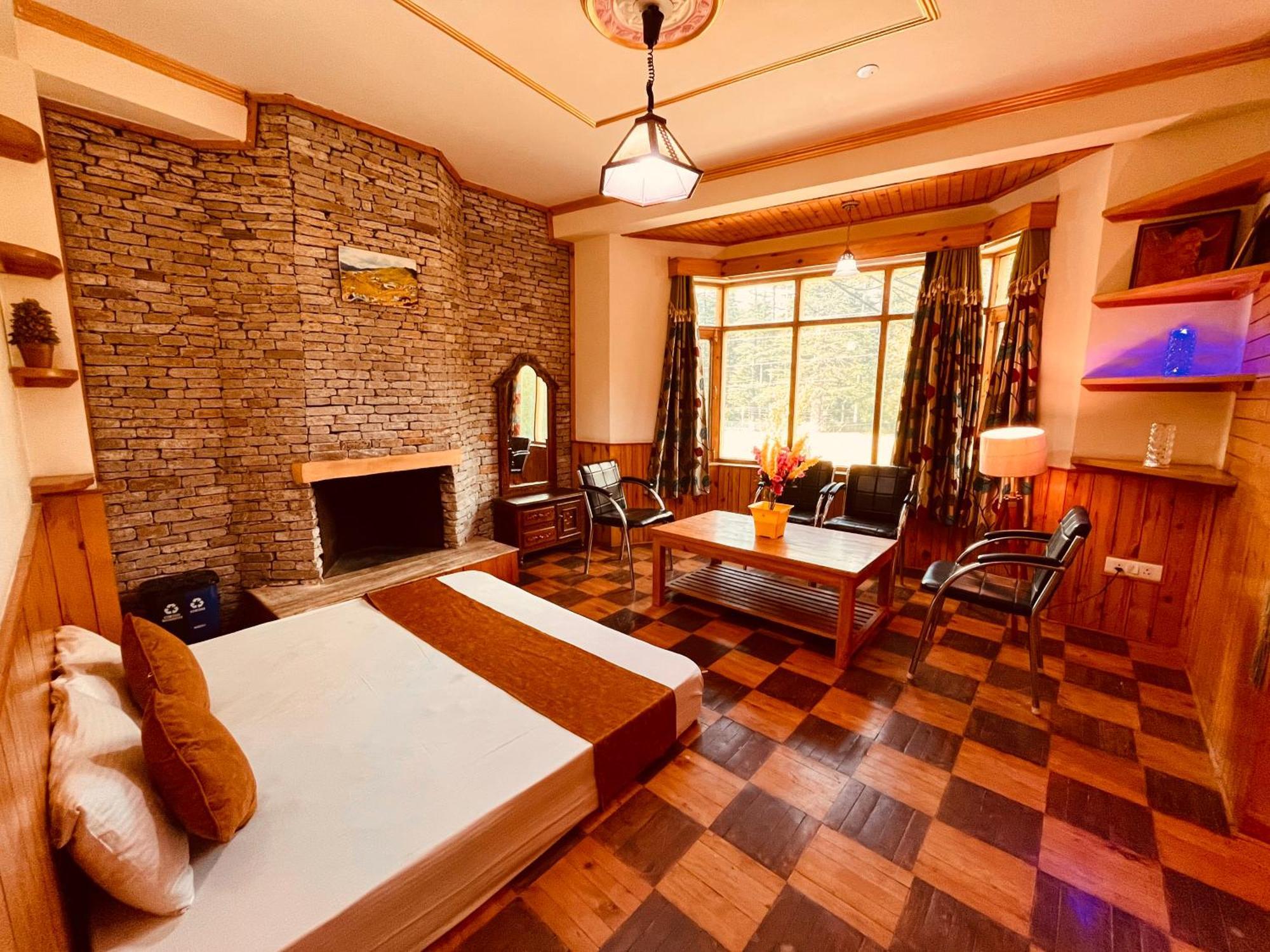 Woods Villa Cottage, Manali Экстерьер фото