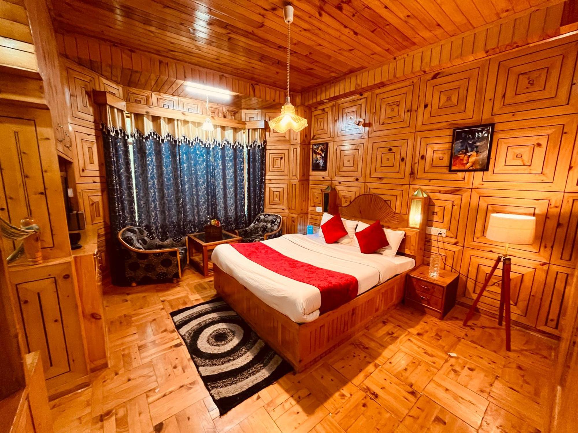 Woods Villa Cottage, Manali Экстерьер фото