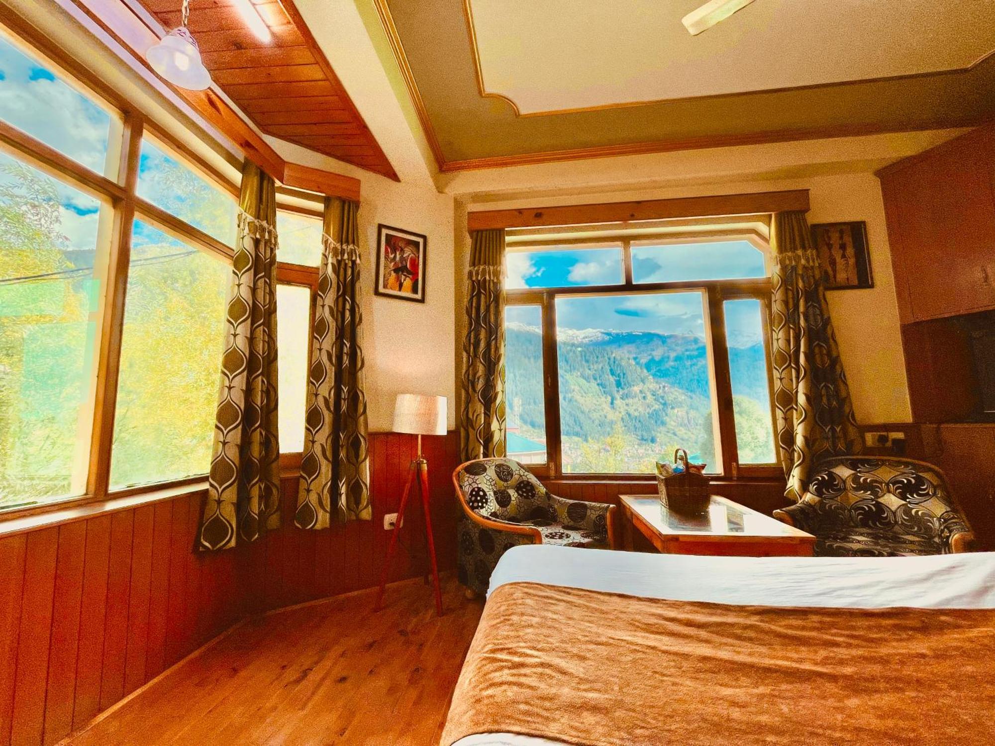 Woods Villa Cottage, Manali Экстерьер фото