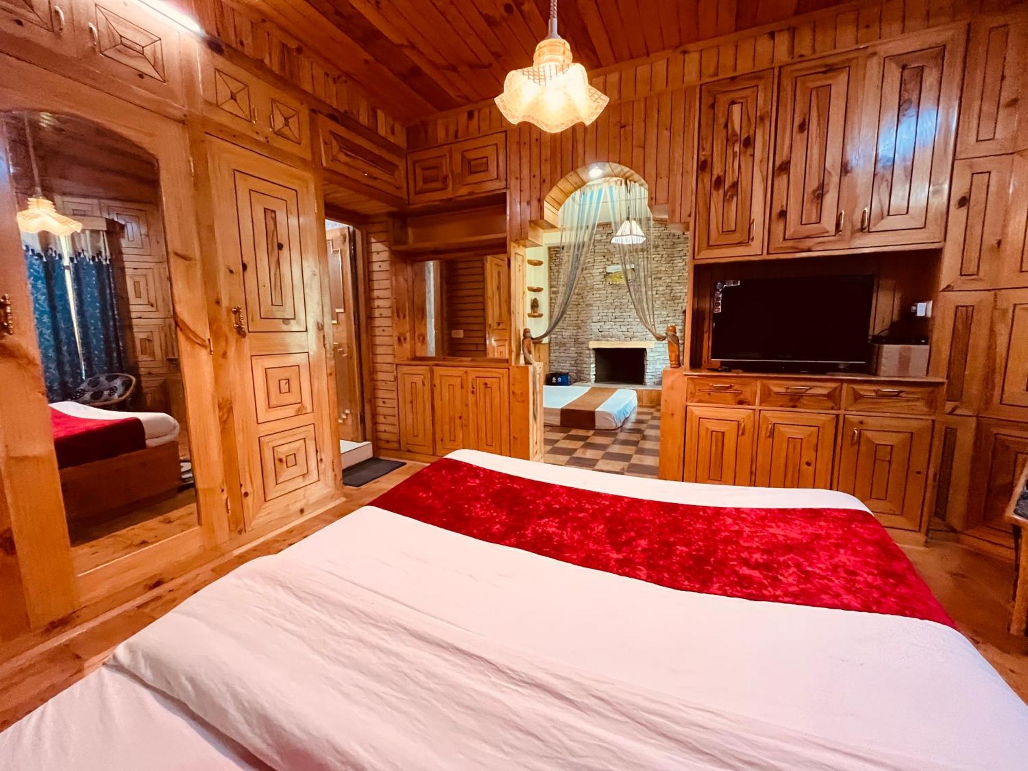 Woods Villa Cottage, Manali Экстерьер фото