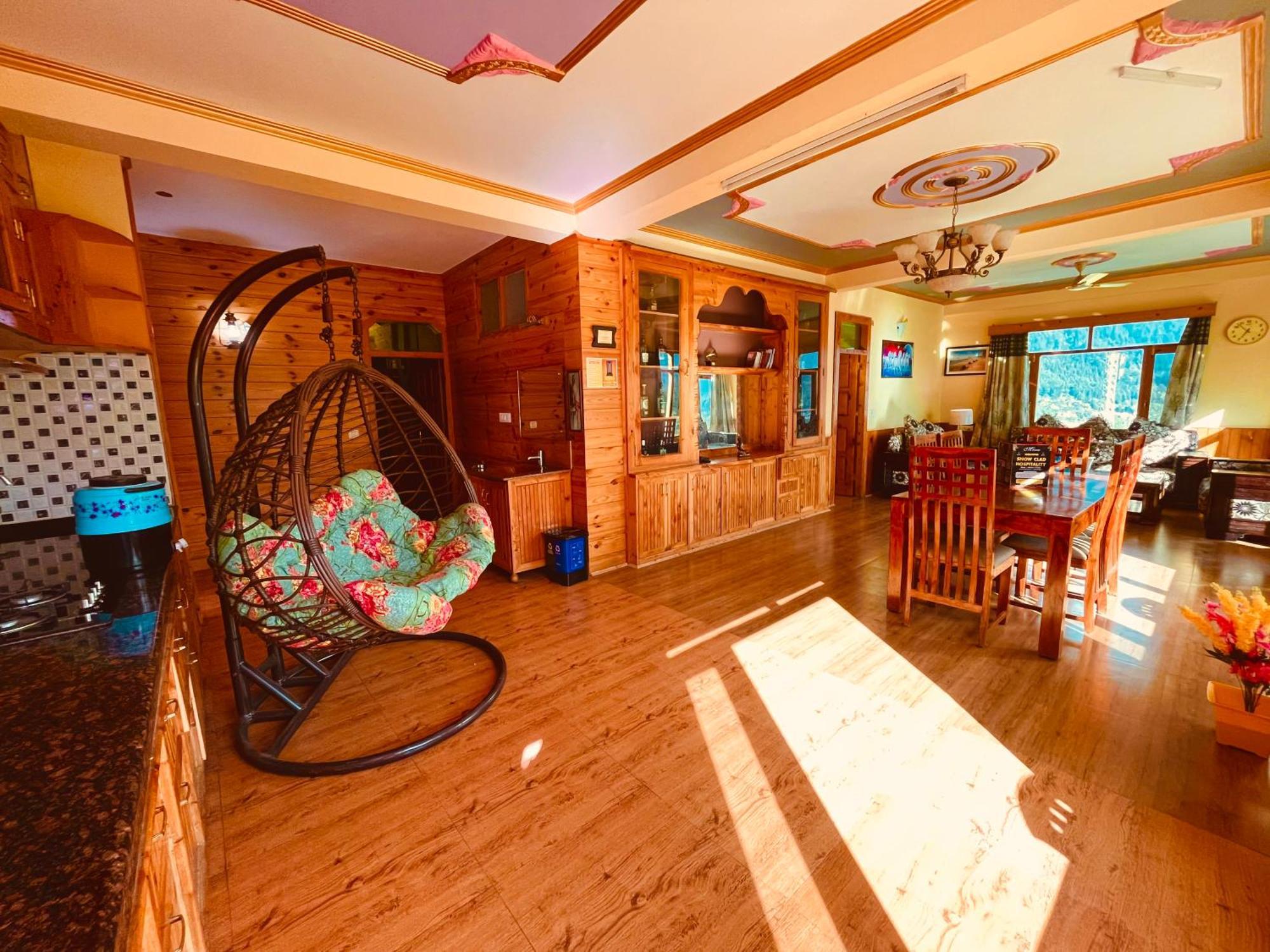Woods Villa Cottage, Manali Экстерьер фото