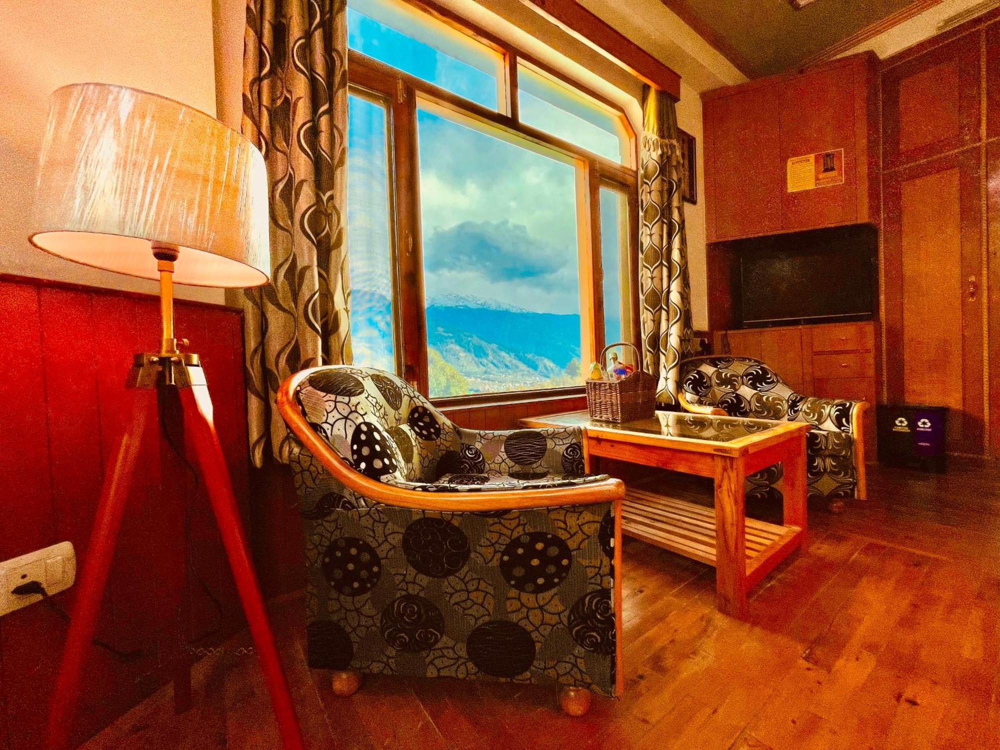 Woods Villa Cottage, Manali Экстерьер фото