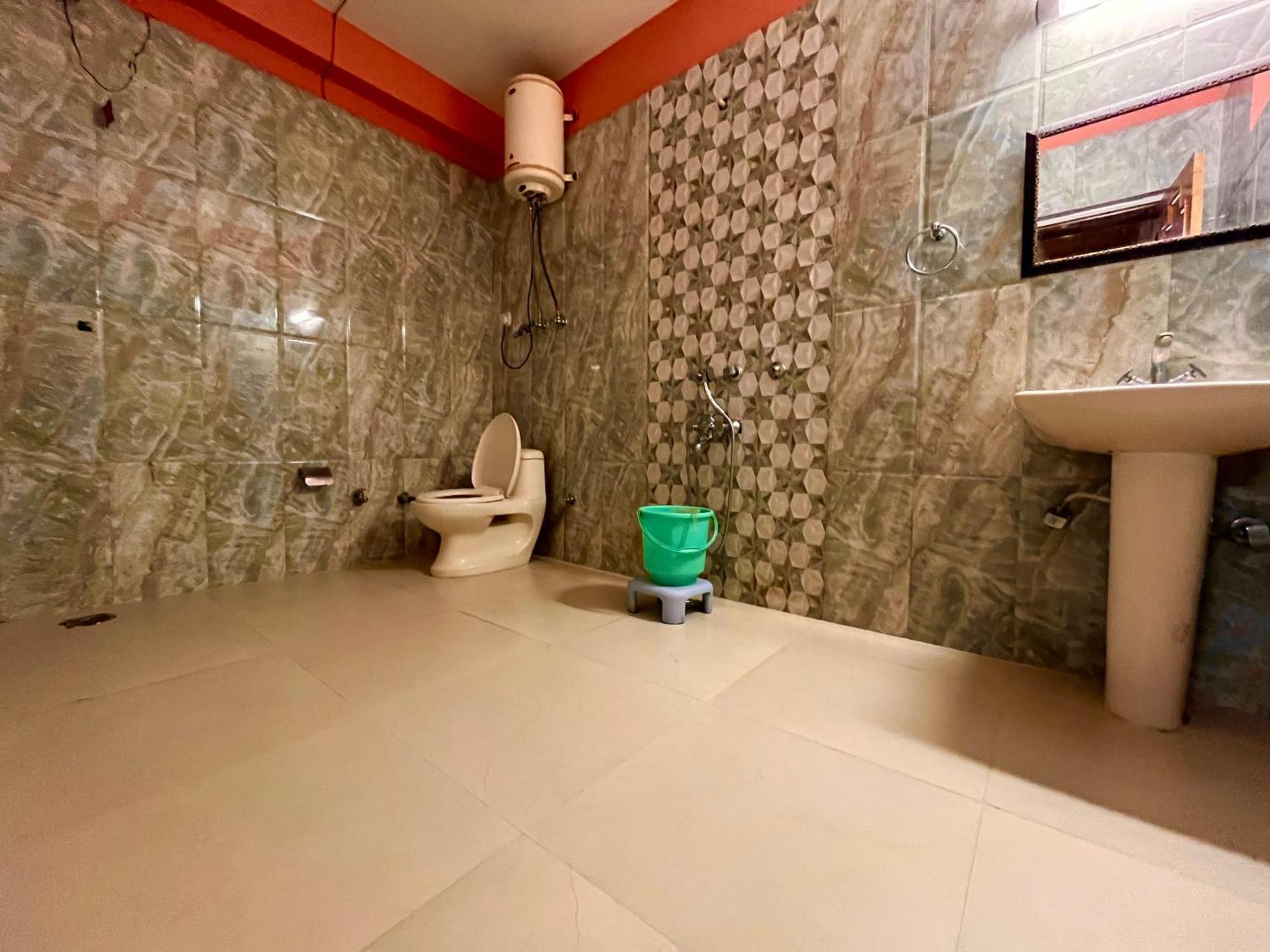 Woods Villa Cottage, Manali Экстерьер фото