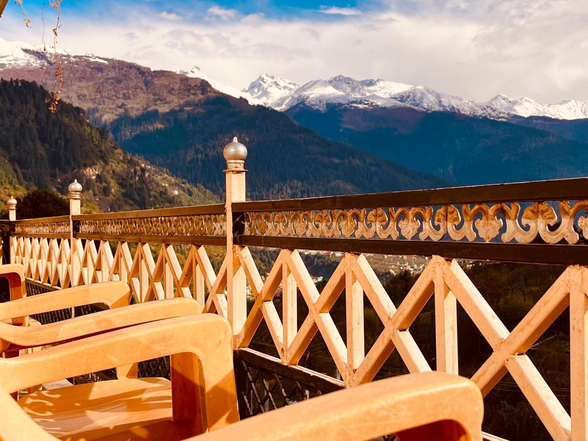 Woods Villa Cottage, Manali Экстерьер фото